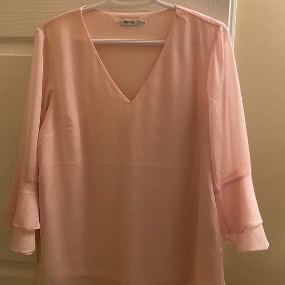 Light pink blouse - Picture 1 of 2